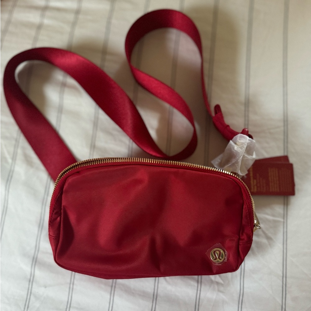 COPY - LULULEMON 1L LUNAR NEW YEAR RED LIMITED EDITION